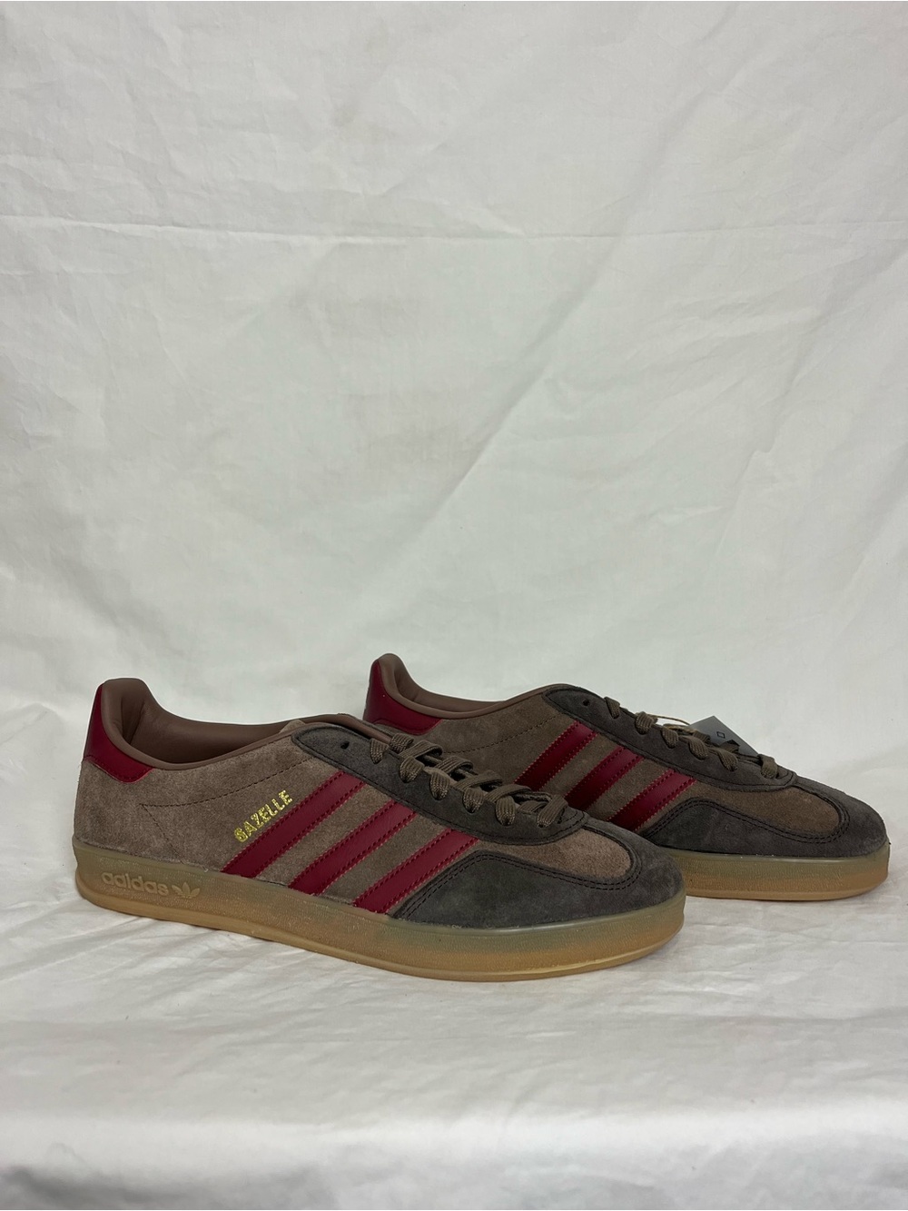 adidas Originals Gazelle Indoor Shoes in Earth Strata Shadow Red - Picture 3 of 8
